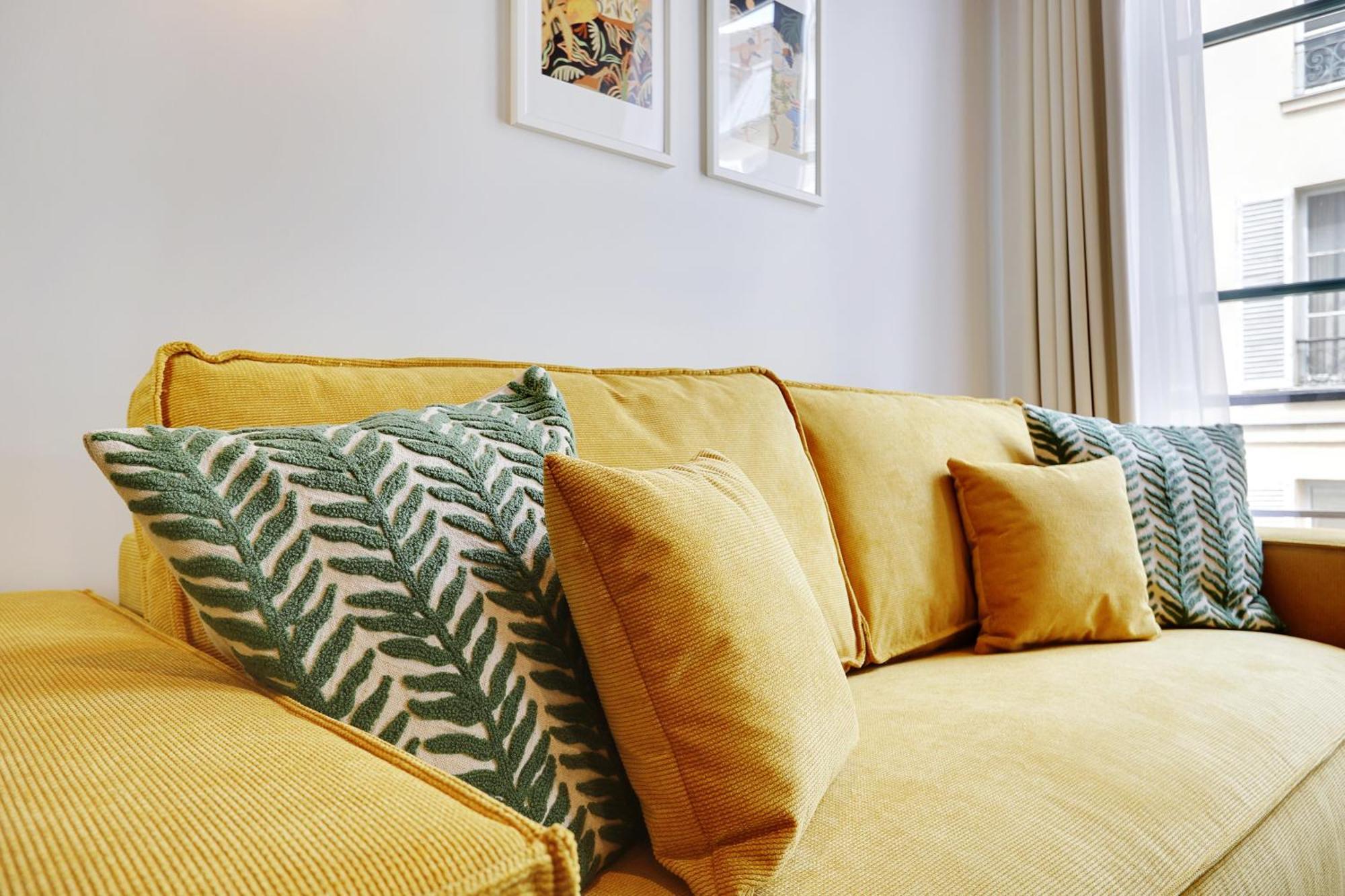 Paris Home Collection Serviced Apartments In Notre Dame - Rue Savoie Exterior foto